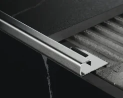 Akkit Quadratprofil Edelstahl gebürstet 300 cm  x 10 mm