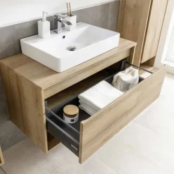 FACKELMANN NATURA Badmöbel Set 3 Teile / Keramik Waschbecken / Waschbeckenunterschrank mit Schublade / LED Spiegelschrank mit 3D-Effekt / Soft-Close-System / Korpus & Front: Braun / Breite: 94 cm