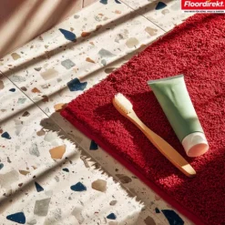 FLOORDIREKT Badematte Nasa - Wasserabsorbierend und Pflegeleicht - Rot - 80 x 120 cm