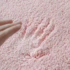 FLOORDIREKT Badematte Sky Soft - Reckteckig - Rutschhemmende Rückseite - Rosa - 60 x 100 cm