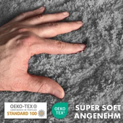 FLOORDIREKT Badematte Sky - Flauschiger Badvorleger mit dichtem Flor - Eckig - Silbergrau - 50 x 80 cm