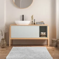FLOORDIREKT Badematte Sky Soft - Reckteckig - Rutschhemmende Rückseite - Silbergrau - 80 x 150 cm