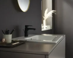 hansgrohe Waschtischarmatur VERNIS BLEND 100 schwarz matt mit Zugstange 71551670