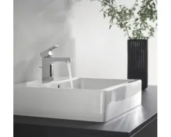hansgrohe Waschtischarmatur VERNIS SHAPE 100 chrom mit Zugstangen-Ablaufgarnitur 71568000