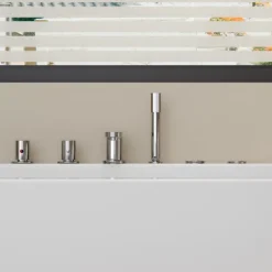 Home Deluxe Badewanne mit Whirlpool Funktion AMBER - 170 x 58 x 80 cm I Acryl-Badewanne, Spa, Luxuswanne, Bad, Badezimmer, Massagedüsen, Eck-Whirlpool, Freistehend, LED Beleuchtung, Zwei Personen,