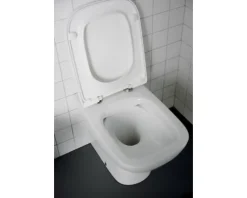 Ideal Standard Stand-WC i.life A Tiefspüler ohne Spülrand weiß glänzend ohne WC-Sitz T452501