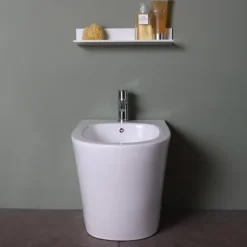 Sanitärkeramik Stand-Bidet in weißer Farbe | Blues