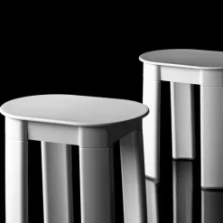 Weißer Duschhocker aus Duroplast